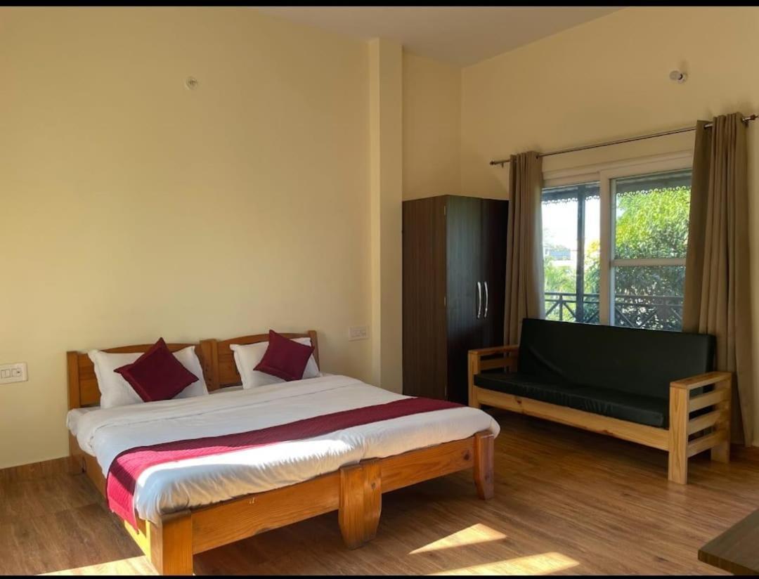 Karans Corbett Motel Rāmnagar Exteriör bild